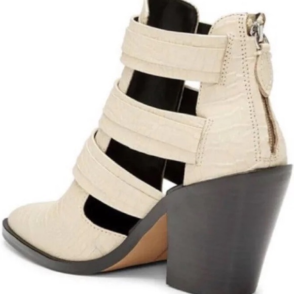 Rebecca Minkoff Women’s Seavie Buckle Strap Clay Leather Ankle Bootie size 9 EUC - Picture 3 of 11